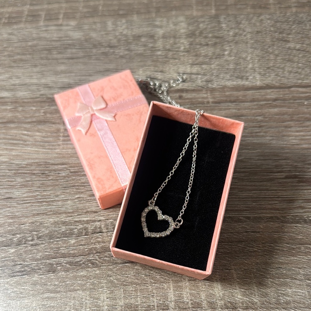 Silver Heart Pendant Necklace